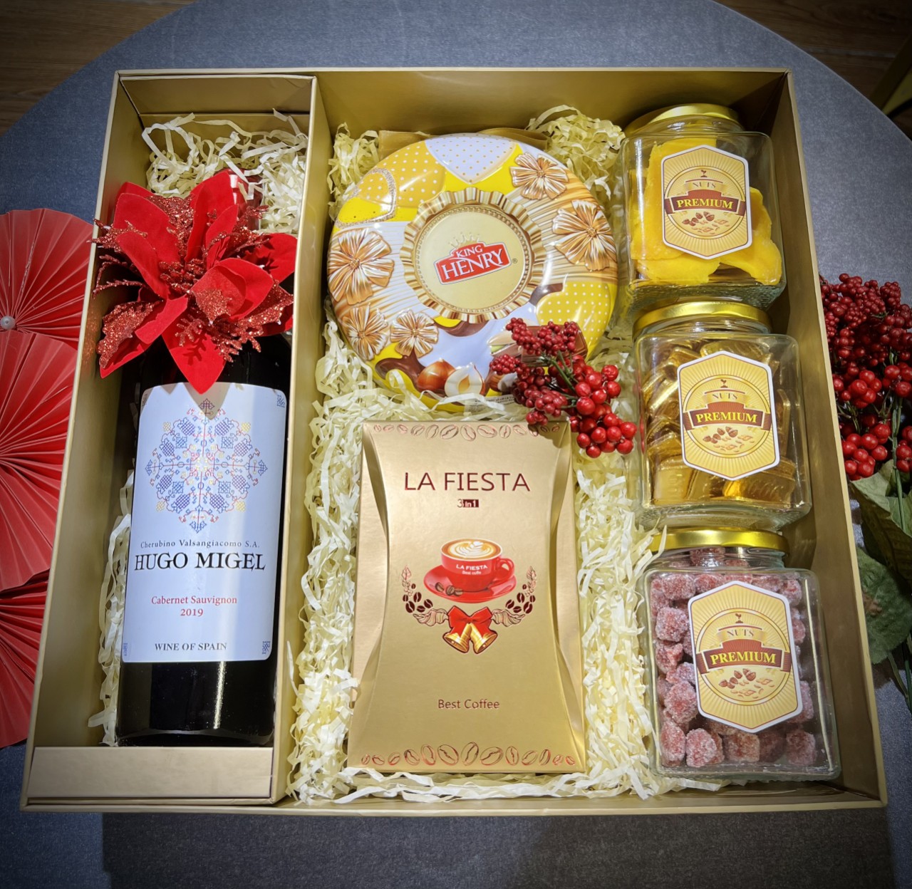 SET QUÀ TẾT 2024 - C069