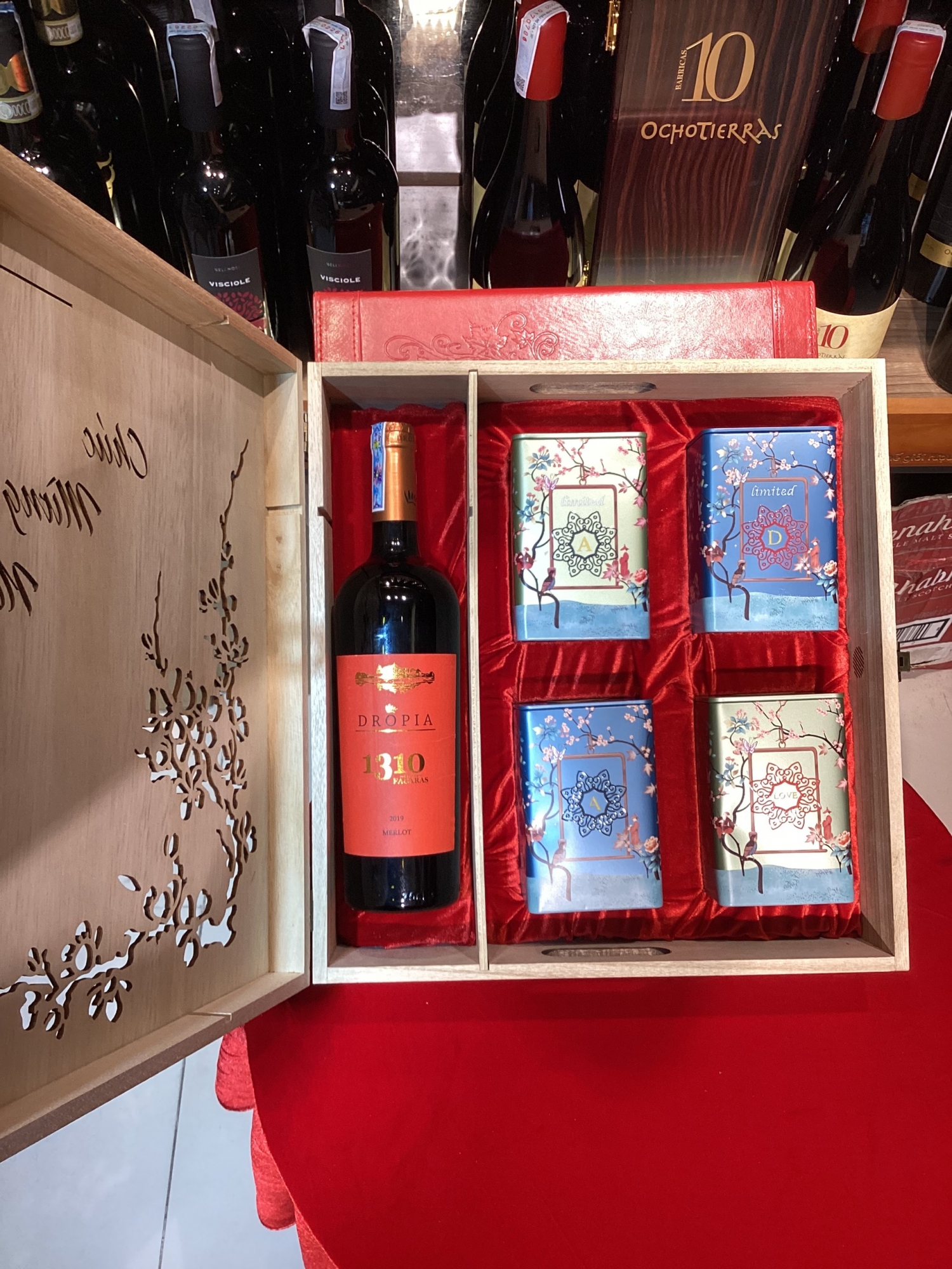 SET QUÀ TẾT 2024 - C047